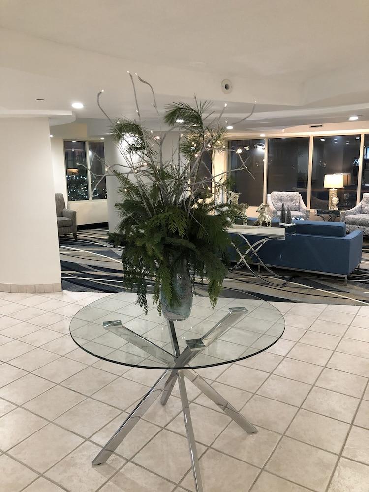 רהובות' ביץ' The Breakers Hotel & Suites מראה חיצוני תמונה