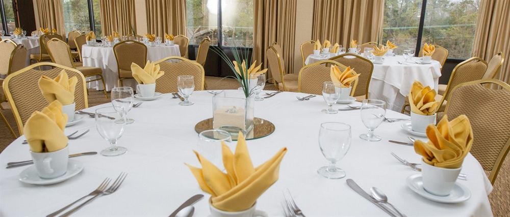 רהובות' ביץ' The Breakers Hotel & Suites מראה חיצוני תמונה